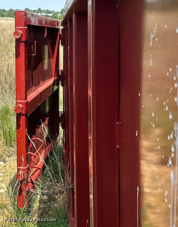 image for item LG9256 Roll-off container