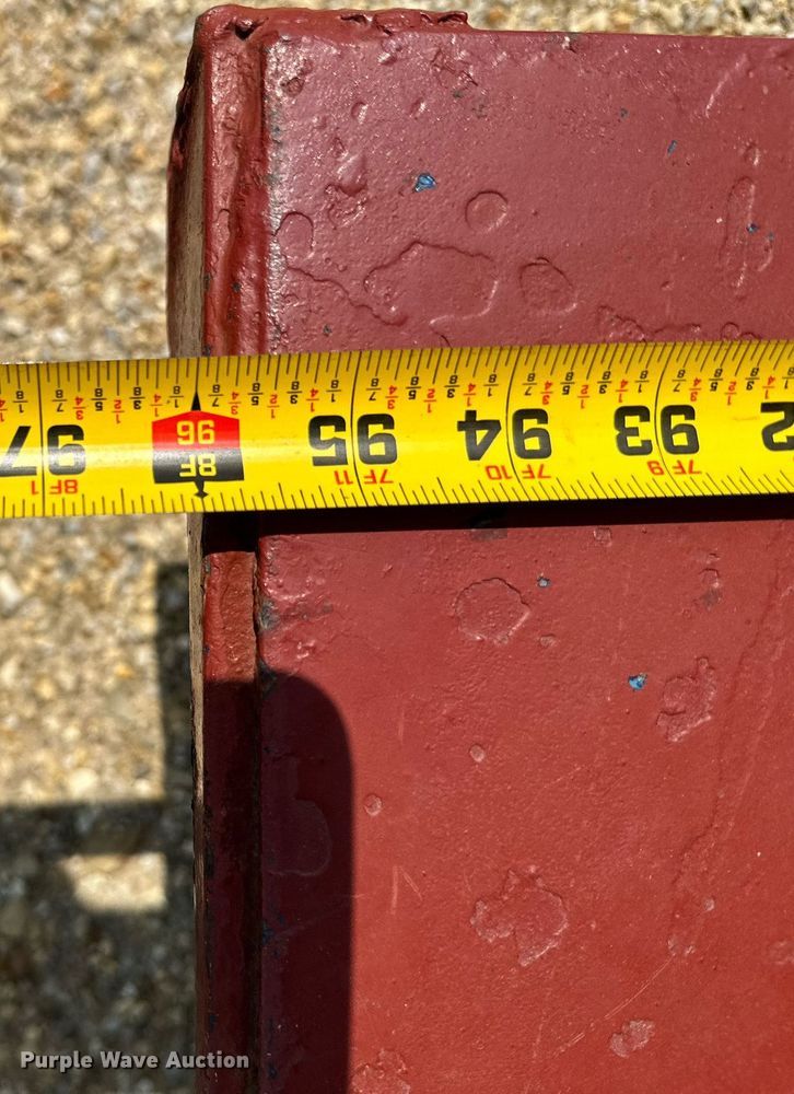 image for item LG9257 Roll-off container