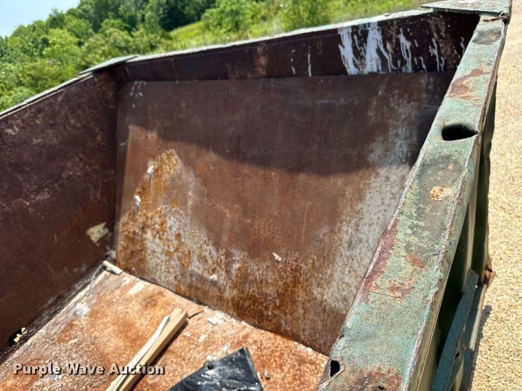 image for item LG9258 Roll-off container