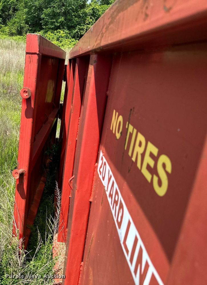 image for item LG9260 Roll-off container