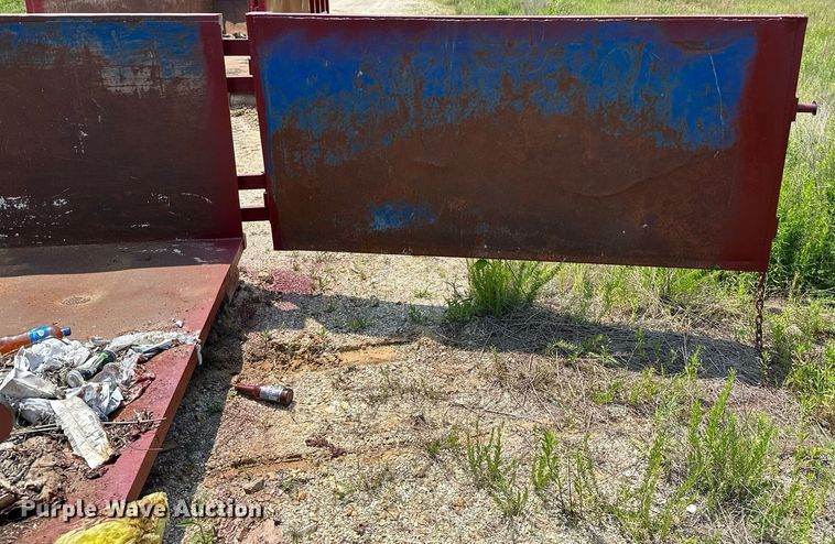 image for item LG9262 Roll-off container