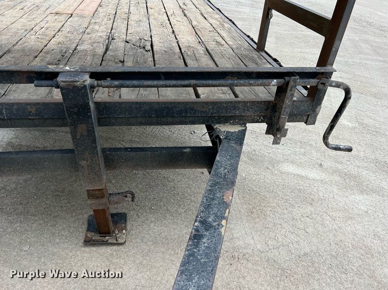 image for item LI9630 1999 Starlite  equipment trailer