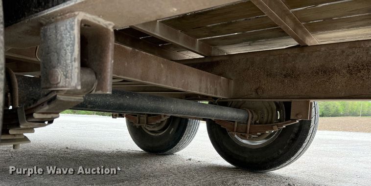 image for item LI9630 1999 Starlite  equipment trailer