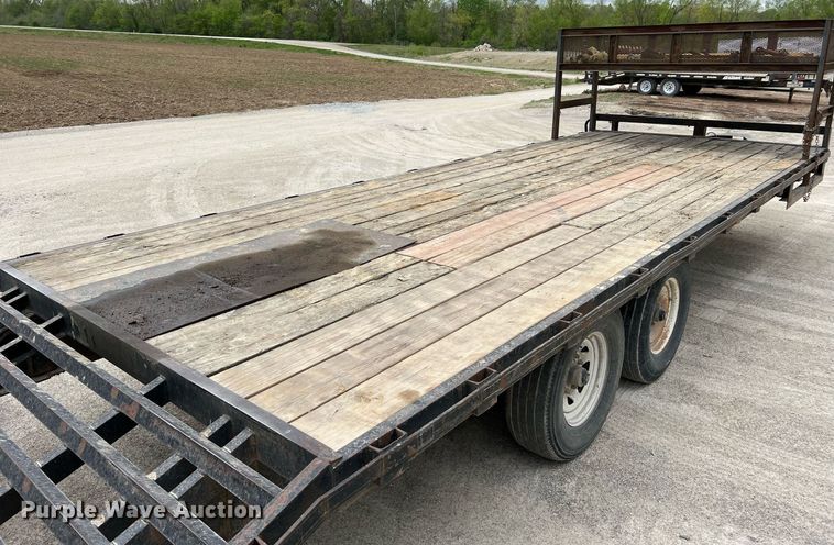 image for item LI9630 1999 Starlite  equipment trailer