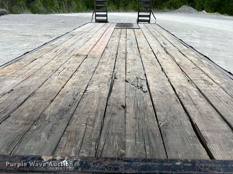 image for item LI9630 1999 Starlite  equipment trailer