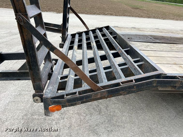 image for item LI9630 1999 Starlite  equipment trailer