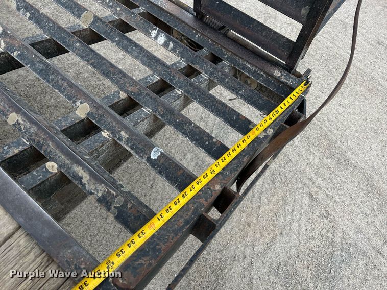 image for item LI9630 1999 Starlite  equipment trailer