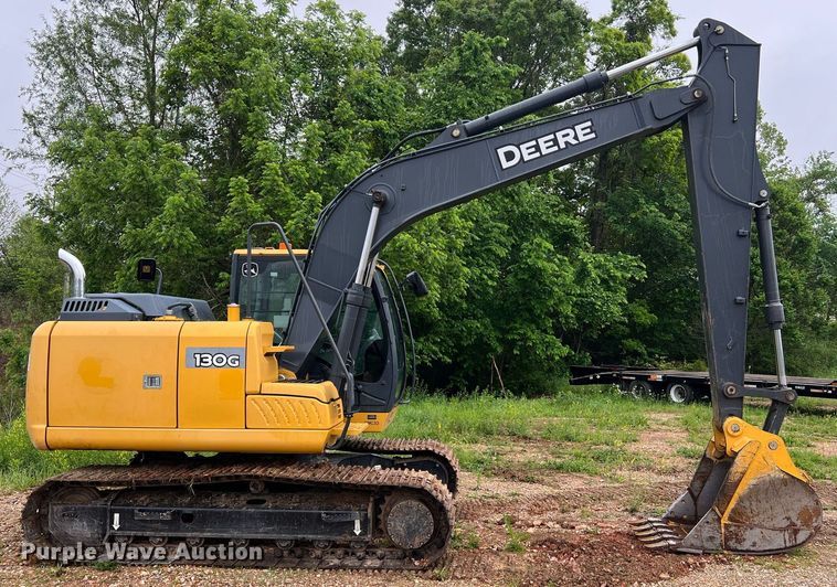 image for item LI9722 2014 John Deere 130G  excavator