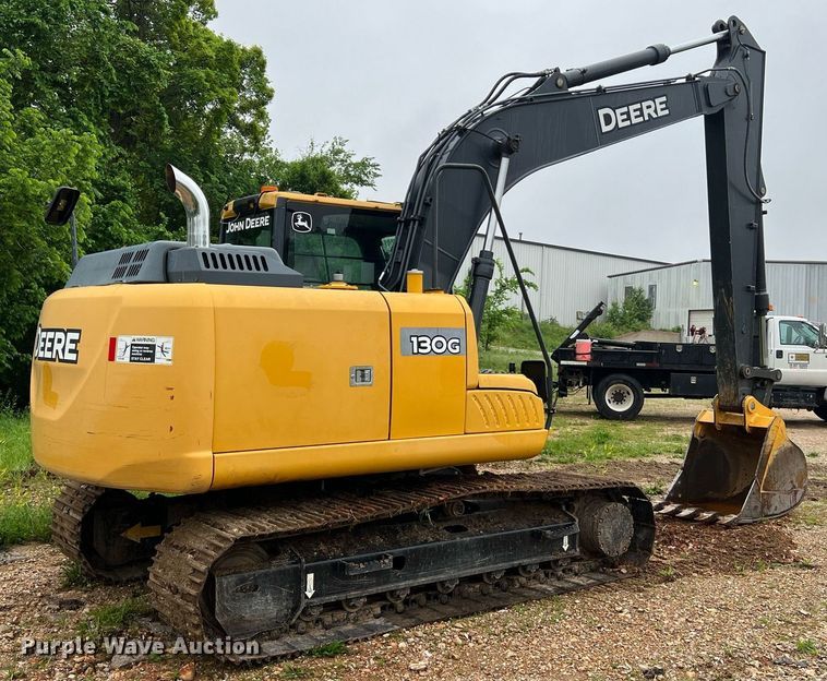 image for item LI9722 2014 John Deere 130G  excavator
