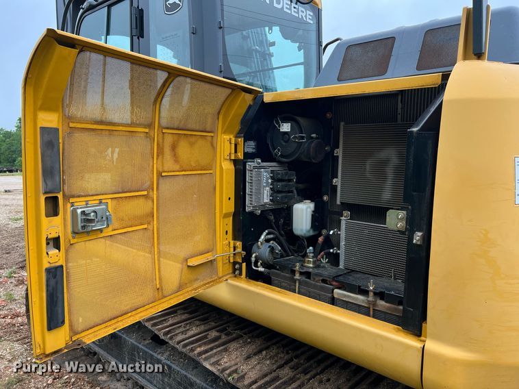 image for item LI9722 2014 John Deere 130G  excavator