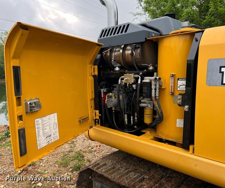 image for item LI9722 2014 John Deere 130G  excavator