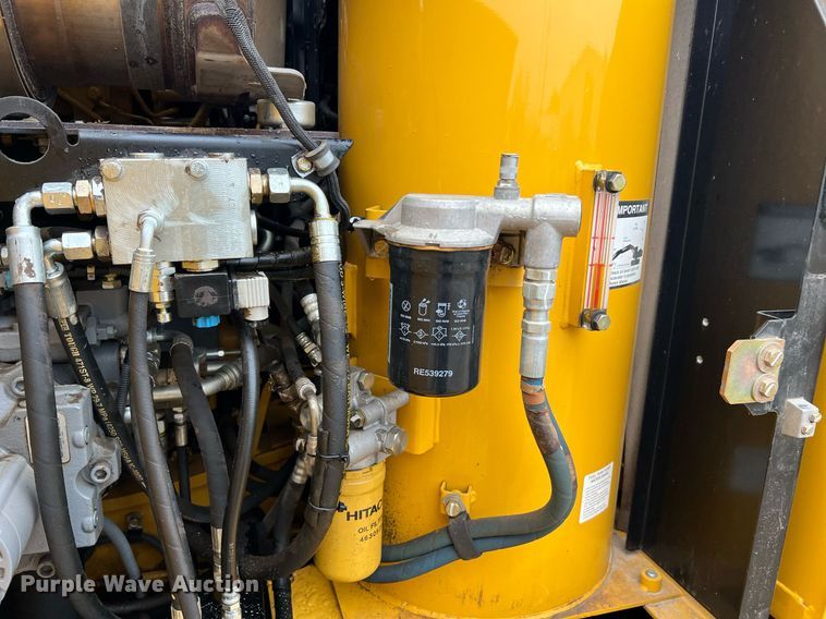 image for item LI9722 2014 John Deere 130G  excavator