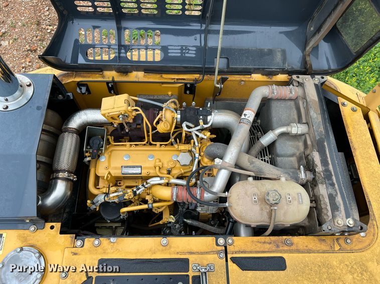 image for item LI9722 2014 John Deere 130G  excavator