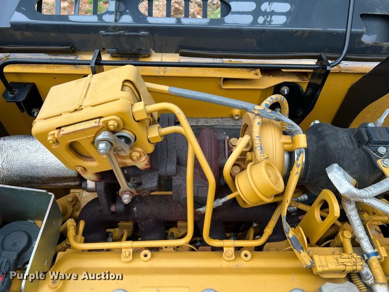 image for item LI9722 2014 John Deere 130G  excavator