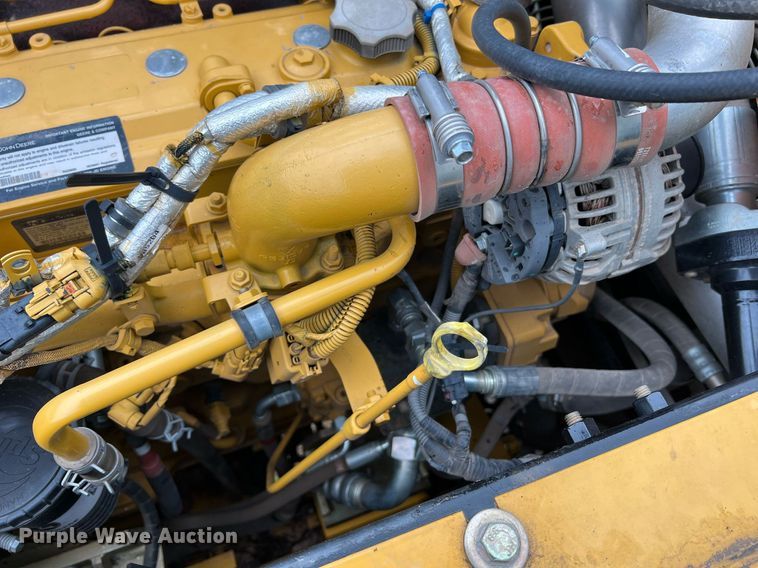 image for item LI9722 2014 John Deere 130G  excavator