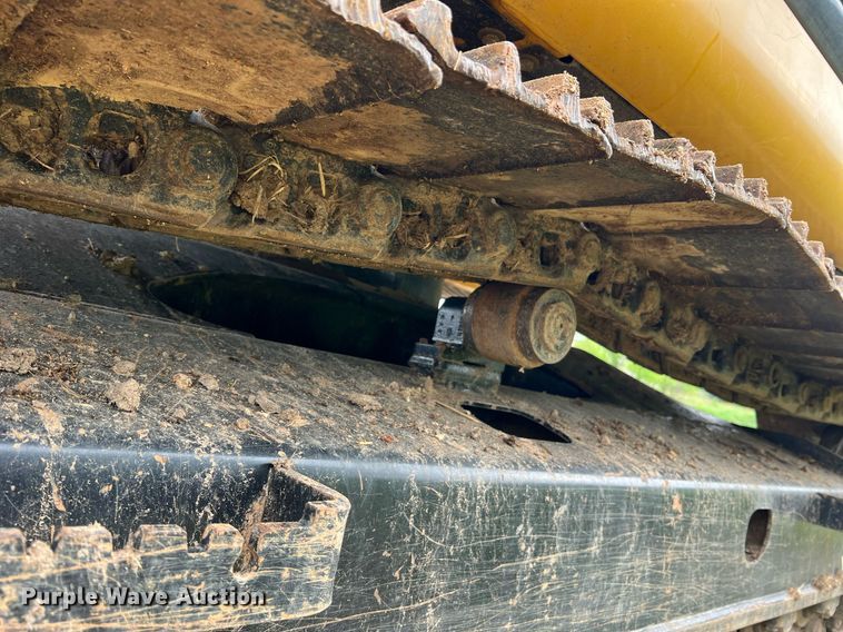 image for item LI9722 2014 John Deere 130G  excavator