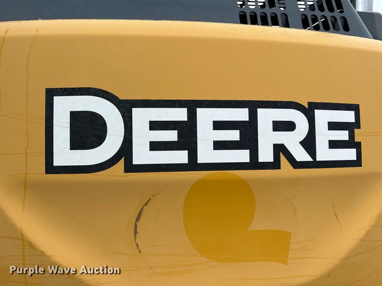 image for item LI9722 2014 John Deere 130G  excavator