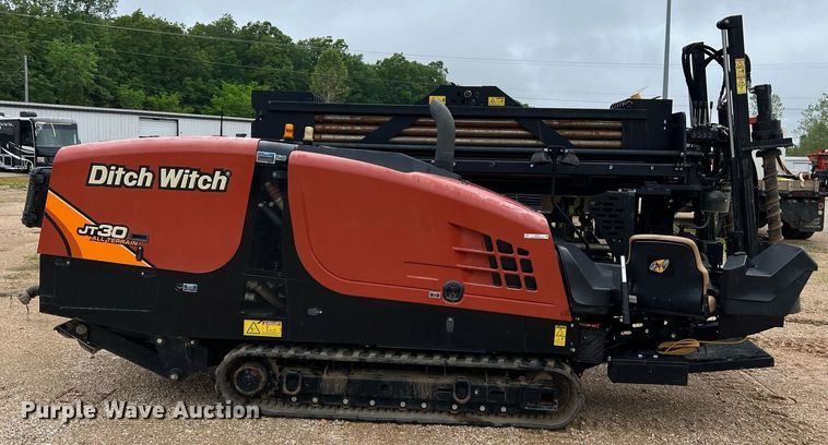 image for item LI9723 2016 Ditch Witch JT30 All-Terrain  directional boring unit