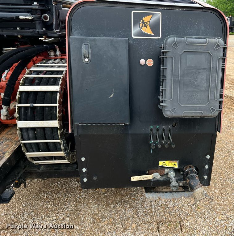 image for item LI9723 2016 Ditch Witch JT30 All-Terrain  directional boring unit