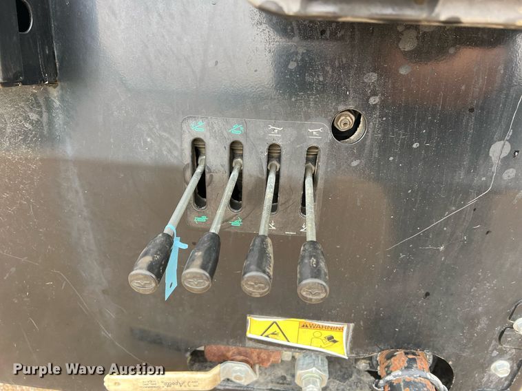 image for item LI9723 2016 Ditch Witch JT30 All-Terrain  directional boring unit