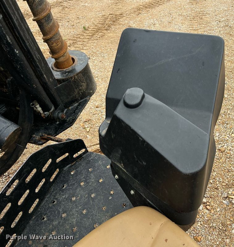 image for item LI9723 2016 Ditch Witch JT30 All-Terrain  directional boring unit