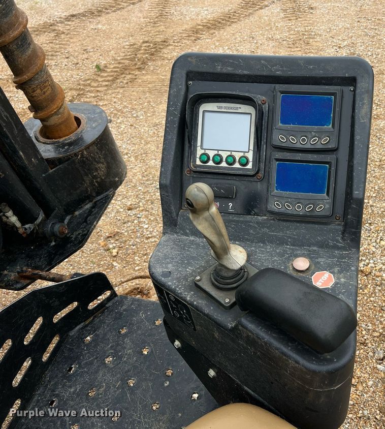 image for item LI9723 2016 Ditch Witch JT30 All-Terrain  directional boring unit