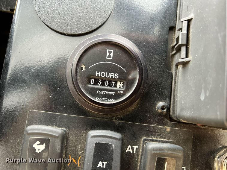 image for item LI9723 2016 Ditch Witch JT30 All-Terrain  directional boring unit