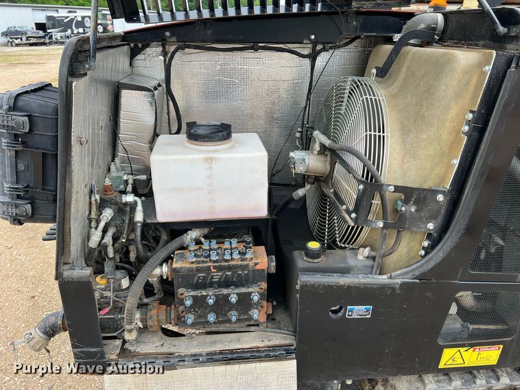 image for item LI9723 2016 Ditch Witch JT30 All-Terrain  directional boring unit