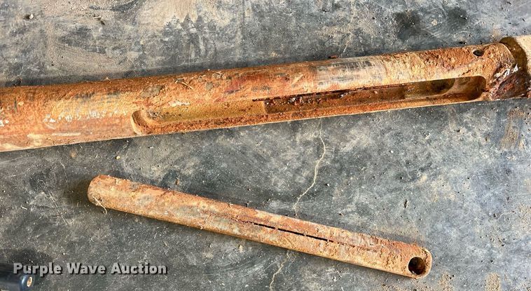 image for item LI9723 2016 Ditch Witch JT30 All-Terrain  directional boring unit