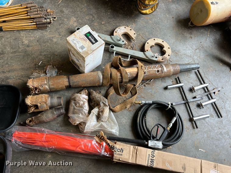 image for item LI9723 2016 Ditch Witch JT30 All-Terrain  directional boring unit