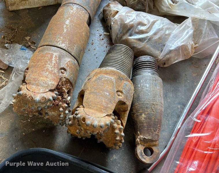 image for item LI9723 2016 Ditch Witch JT30 All-Terrain  directional boring unit