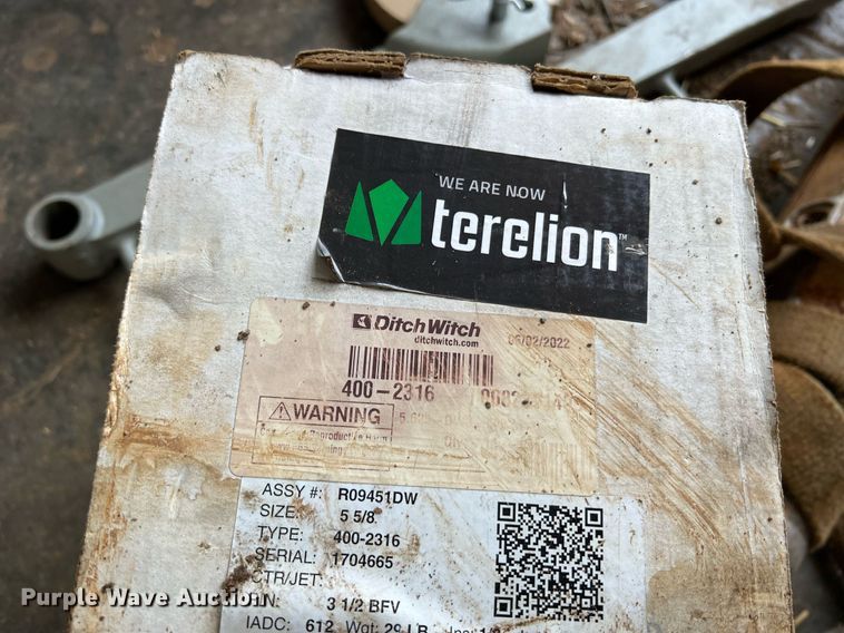 image for item LI9723 2016 Ditch Witch JT30 All-Terrain  directional boring unit