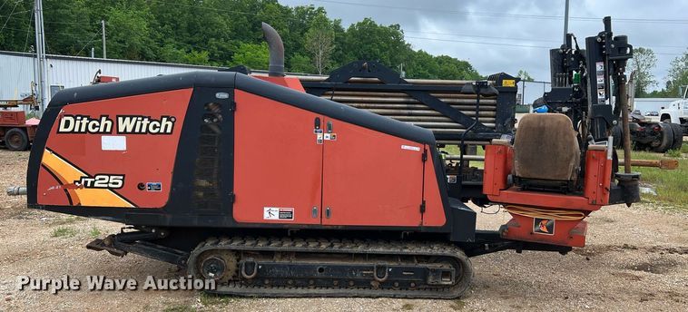 image for item LI9724 2013 Ditch Witch JT25  directional boring unit