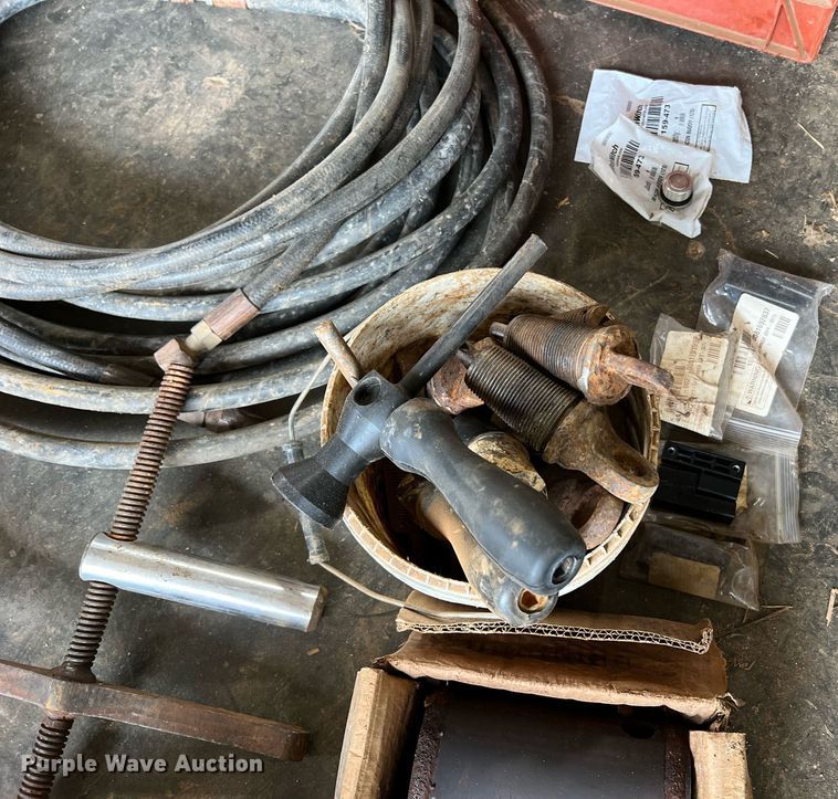 image for item LI9724 2013 Ditch Witch JT25  directional boring unit