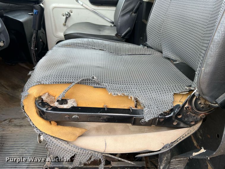 image for item LI9726 1991 Ford L8000  dump truck