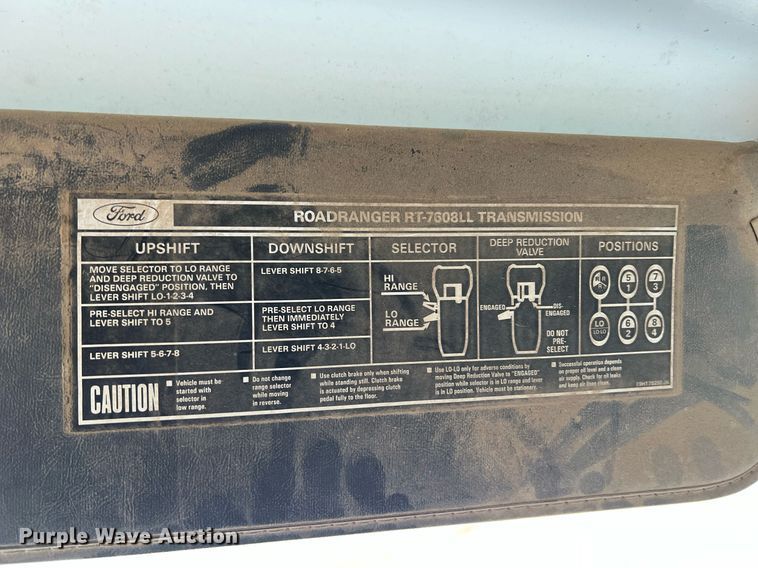 image for item LI9726 1991 Ford L8000  dump truck