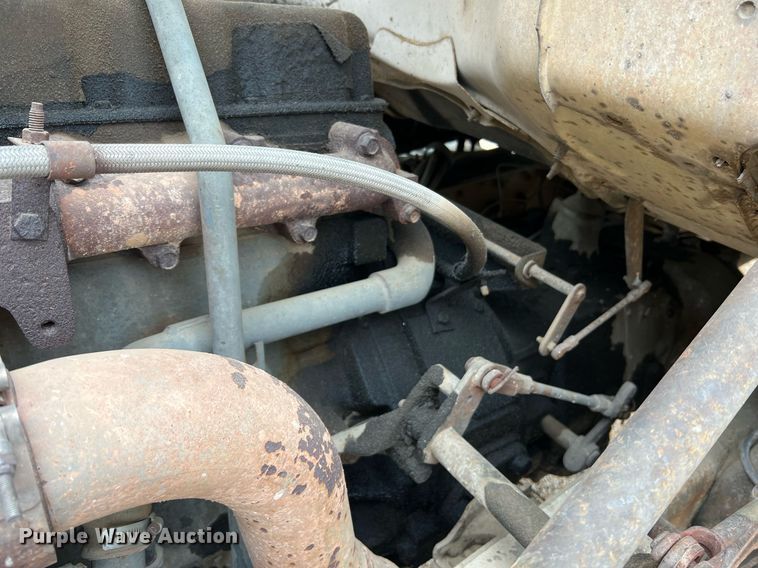 image for item LI9726 1991 Ford L8000  dump truck