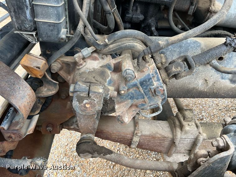 image for item LI9726 1991 Ford L8000  dump truck