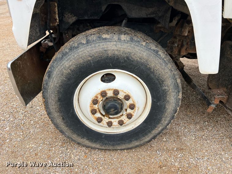 image for item LI9726 1991 Ford L8000  dump truck