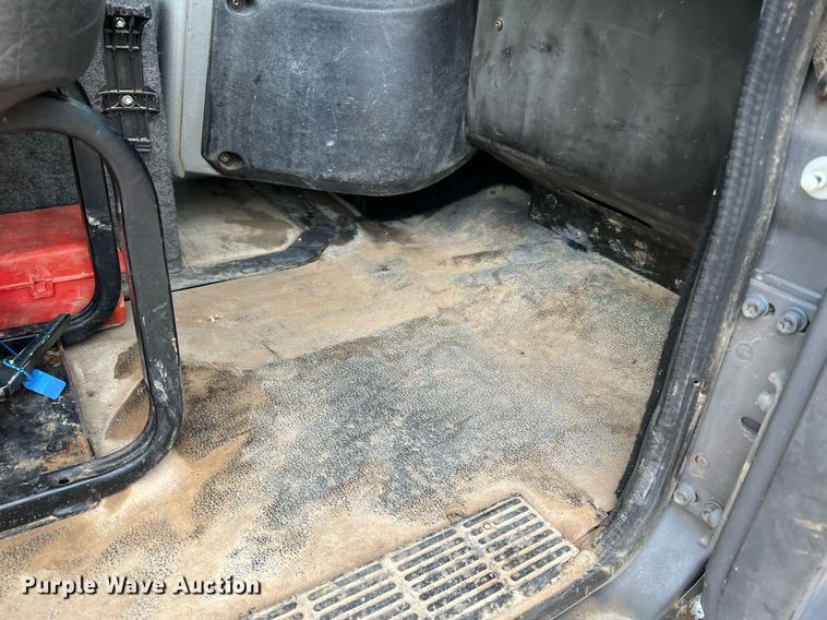 image for item LI9727 1994 Mack CH613  semi truck