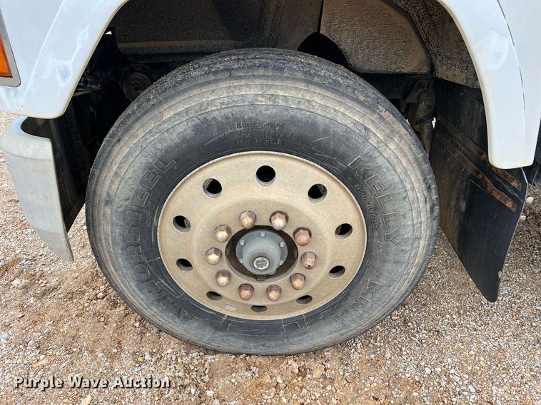 image for item LI9727 1994 Mack CH613  semi truck