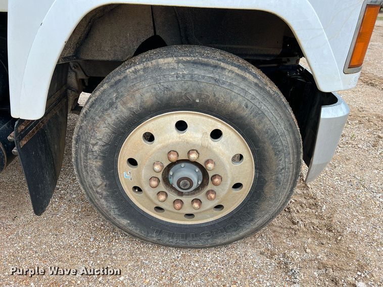 image for item LI9727 1994 Mack CH613  semi truck