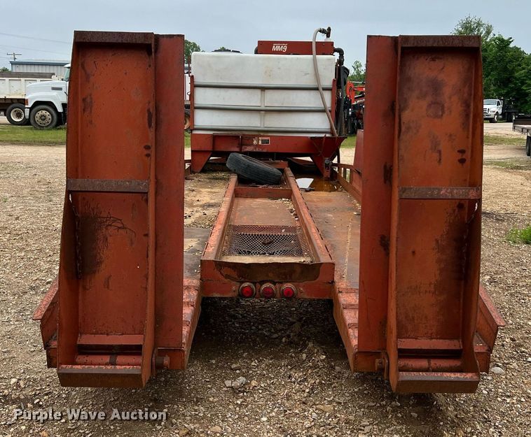 image for item LI9728 1999 Belshe T-18  equipment trailer