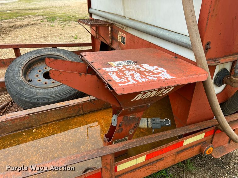 image for item LI9728 1999 Belshe T-18  equipment trailer