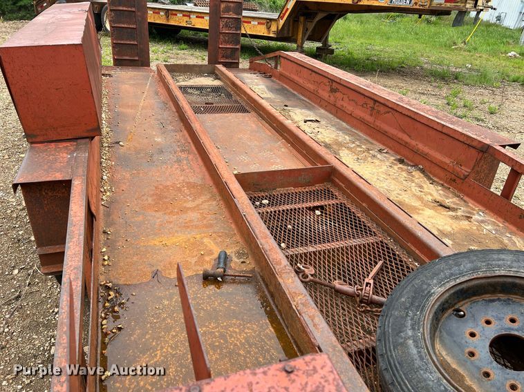 image for item LI9728 1999 Belshe T-18  equipment trailer