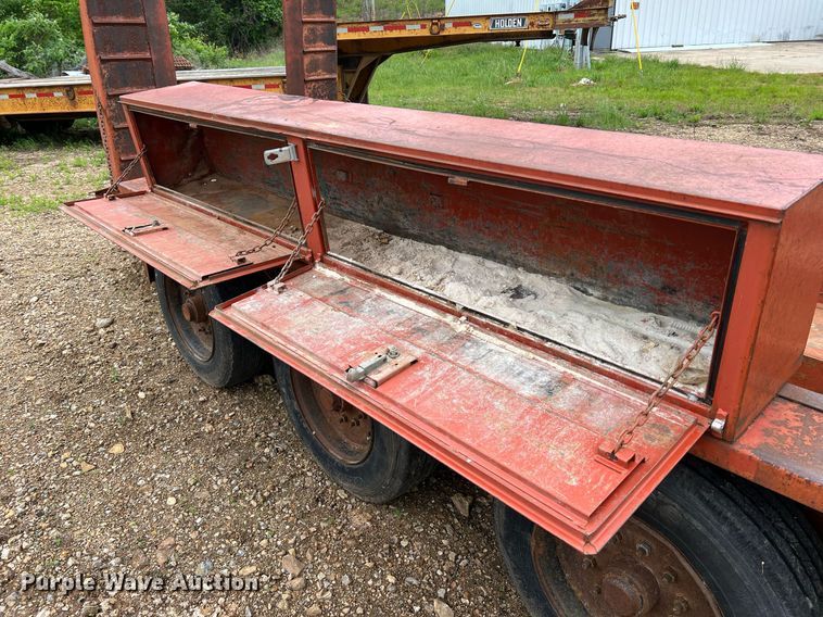 image for item LI9728 1999 Belshe T-18  equipment trailer