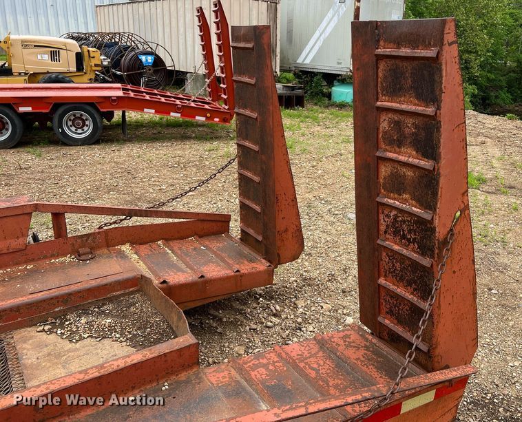 image for item LI9728 1999 Belshe T-18  equipment trailer