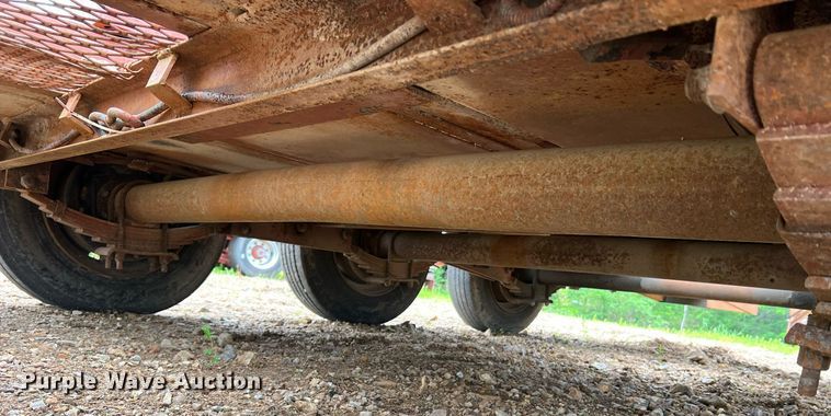 image for item LI9728 1999 Belshe T-18  equipment trailer