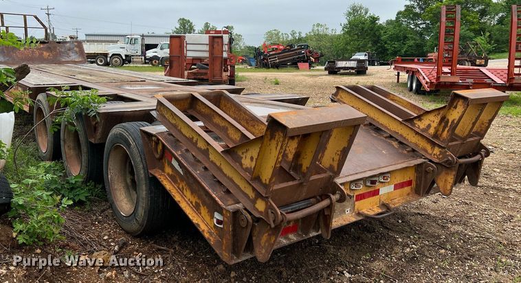 image for item LI9729 1990 Holden HLB43350  drop deck equipment trailer