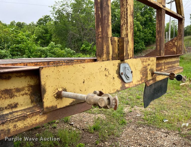 image for item LI9729 1990 Holden HLB43350  drop deck equipment trailer